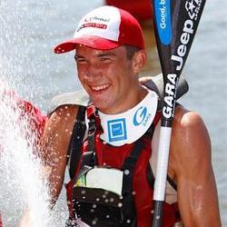 Sprint finish in first stage of Green Kalahari Canoe Marathon