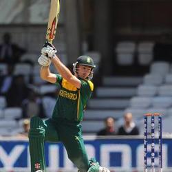 Ryan McLaren stars with bat and ball in the Proteas' loss