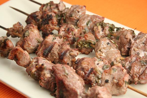 http://dinnerdiary.org/wp-content/marinated-lamb-kebabs.jpg