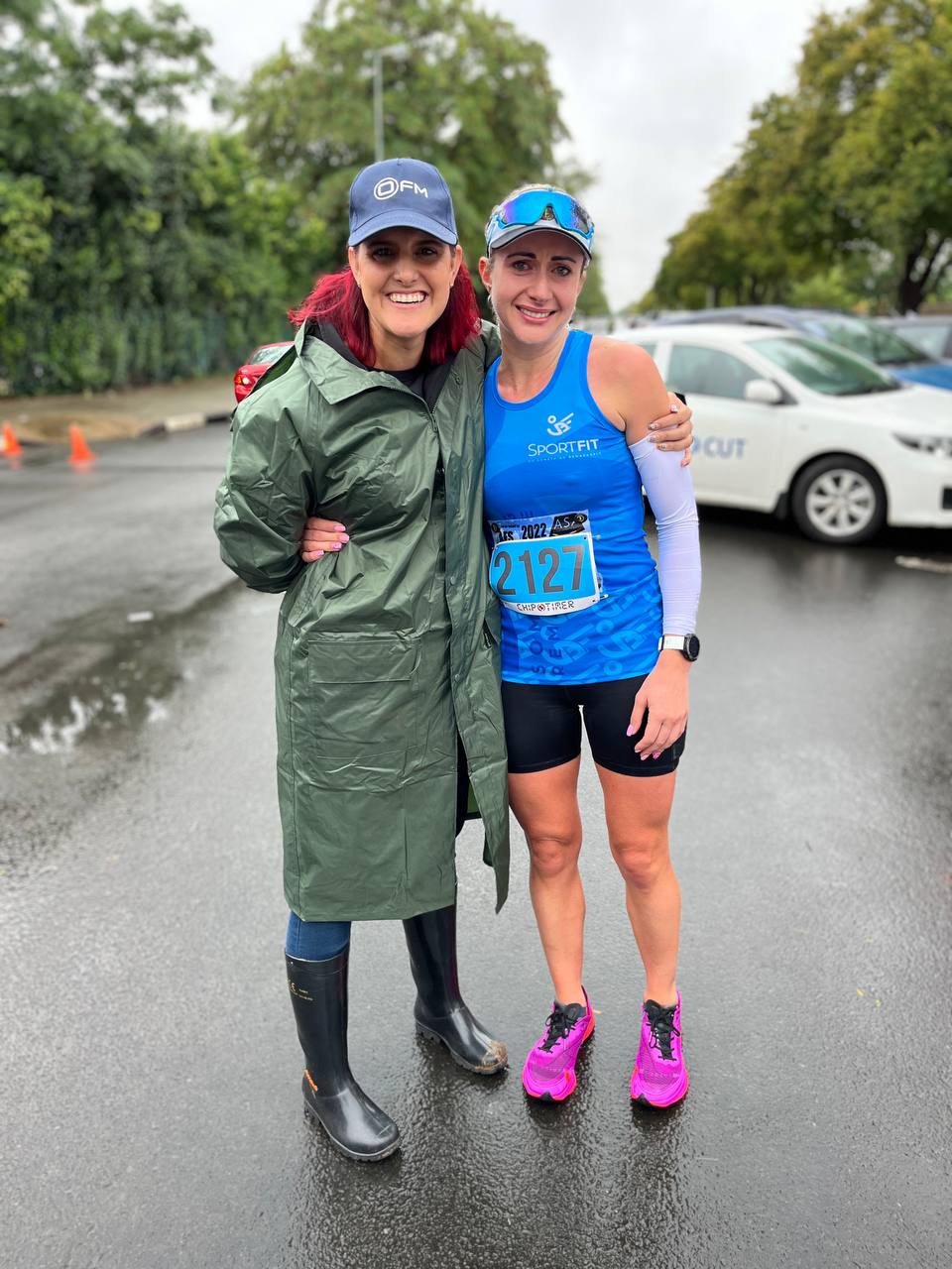 OFM Presenter Yolanda Maartens and Rozanne Marais from Bloemfontein, who  took the honours in the 42.2km race.