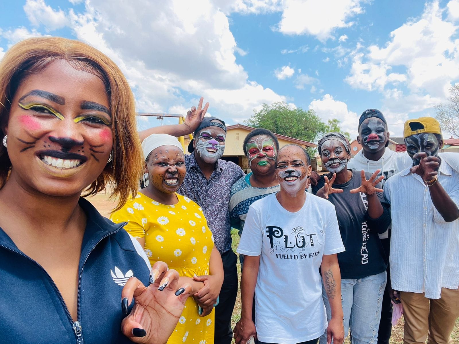 Fun and educational games were the order of the day in North West as PenM visited Thabong Creche. Everyone learned how to face paint, do fantasy makeup and special effects. These will be used at the upcoming graduation and kids educational Festival in November