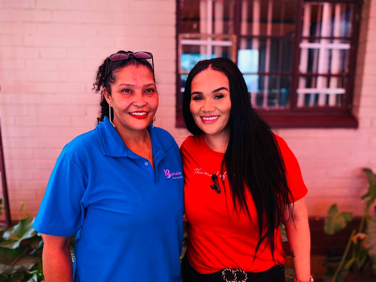 Laurika du Preez, OFM Presenter with Annelize Essop, Social Worker