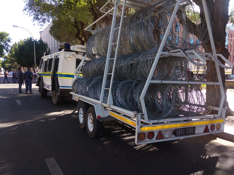 #AsbestosGate: Security beefed up at court | News Article