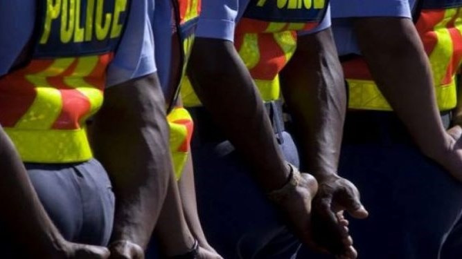 Hartbeesfontein-polisie ondersoek skietery op plaas | News Article