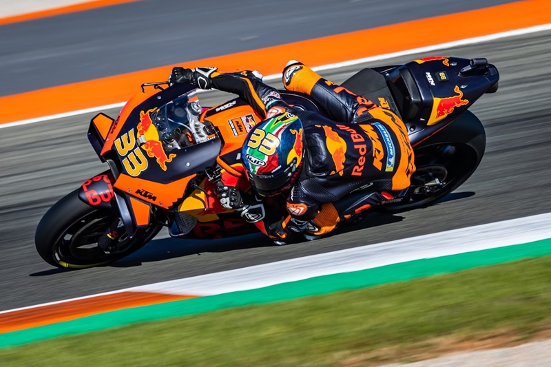 Binder starts season with second place in Qatar | News Article