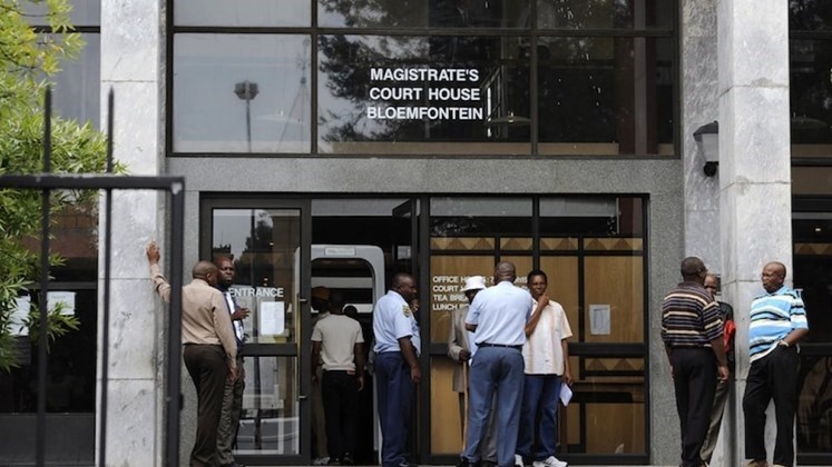 Suspect arrested in connection with murder of his brother at Bainsvlei Suspect arrested in connection with murder of his brother at Bainsvlei | News Article