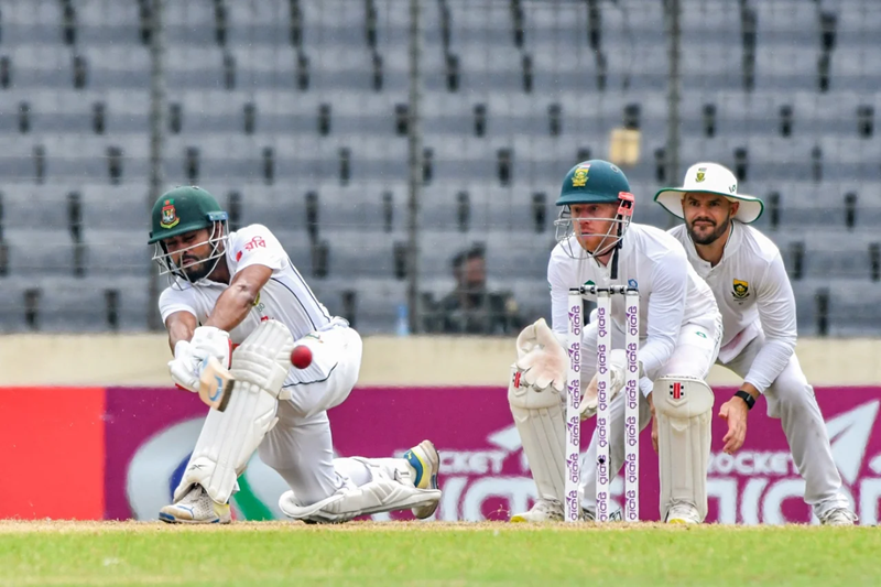 The Tigers fight hard on day three in Dhaka | News Article