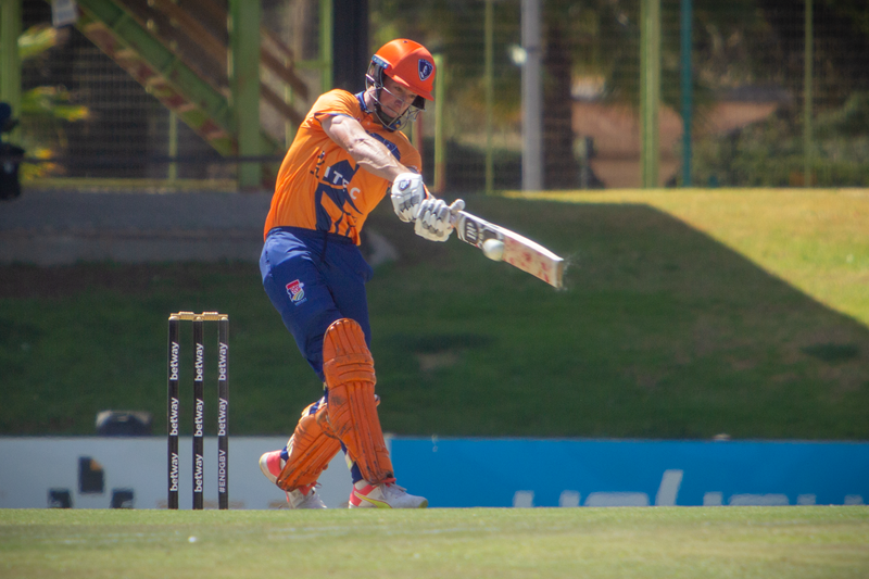 Knights continue to fight for each other | News Article