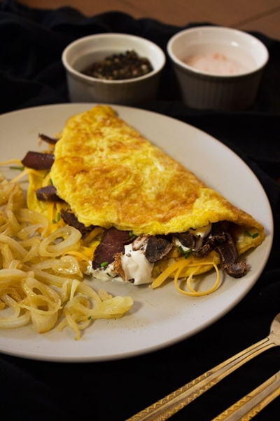 Your Weekend Breakfast Recipe - Biltong and Cream Cheese Omelette | News Article