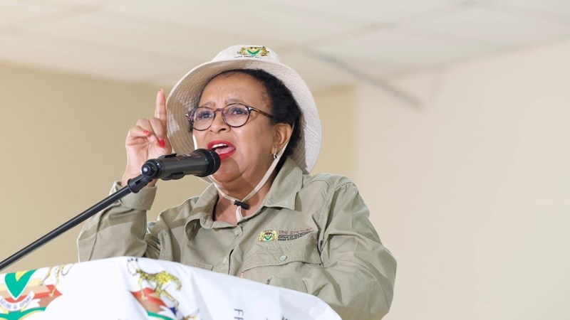 Free State premier renews road safety plea after fatal N3 crash | News Article