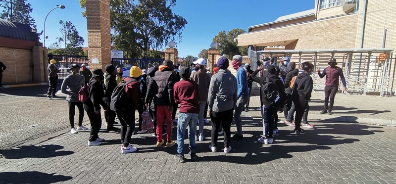 CUT on early recess amidst protests | News Article