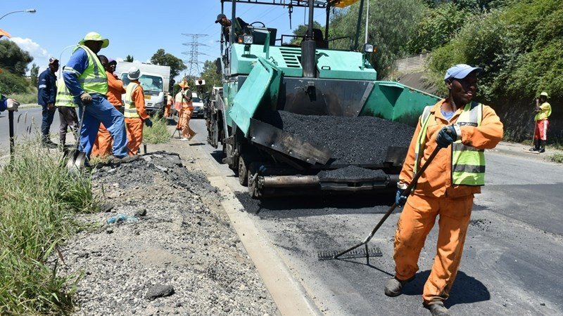 Metro starts to reseal various Mangaung roads | News Article