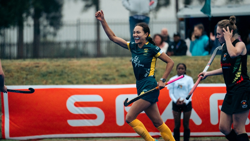 Ten out of ten for SA men and women | News Article