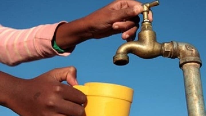 Groot dele van Potchefstroom moet regmaak vir droë krane | News Article