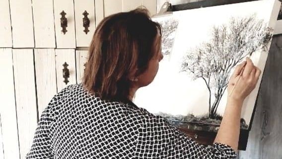 Kontreikuiers: Karen Knop van Kakamas se kunswerke Kontreikuiers: Karen Knop van Kakamas se kunswerke | News Article