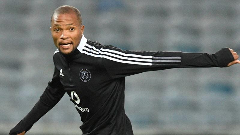 Broos fuming over Mosele no-show | News Article