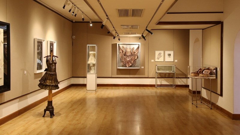 #OFMArtBeat - Oliewenhuis Art Museum presents "Containment" #OFMArtBeat - Oliewenhuis Art Museum presents "Containment" | News Article