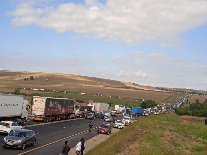 Mbalula to address truck drivers after disruptive N3 protests | News Article