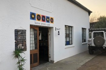 Kontreikuiers: Juliette Whelpton se Karoo Artist’s Café op Philippolis | Blog Post