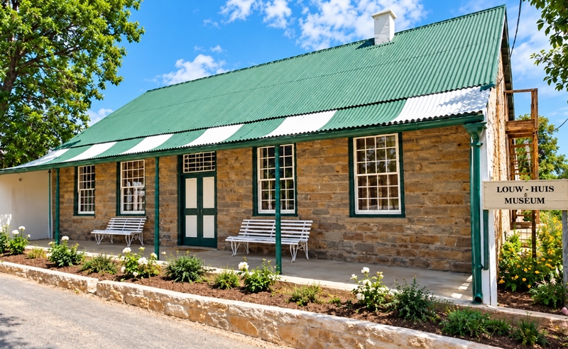 Louwhuis op Sutherland heropen as literêre museum