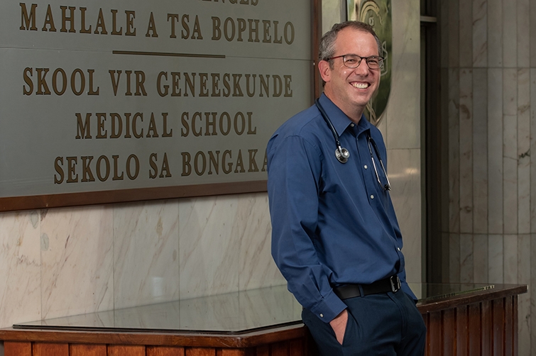 Dr Nicholas Pearce: "The Covid-19 vaccine will not protect you against the flu"   | News Article