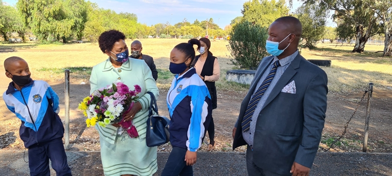 Motshekga pleased with NC teachers’ vaccinations | News Article