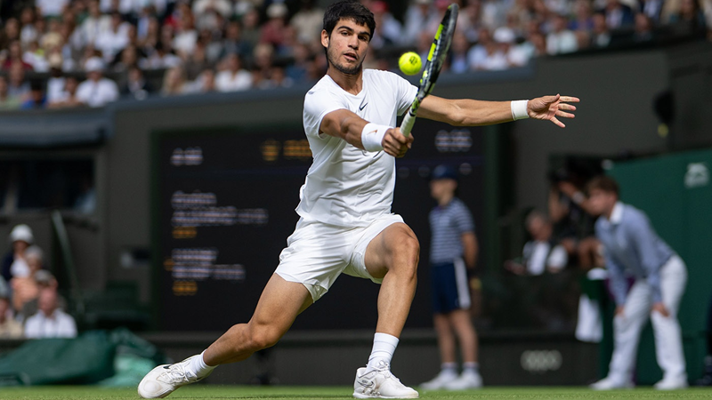 Alcaraz and Medvedev reach first Wimbledon semi-final | News Article