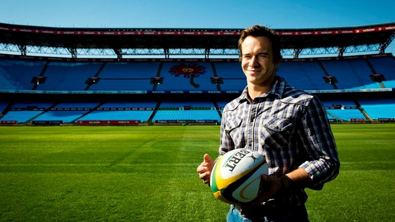 Sportjoernalis skryf boek oor 'Liefling van Loftus' | News Article