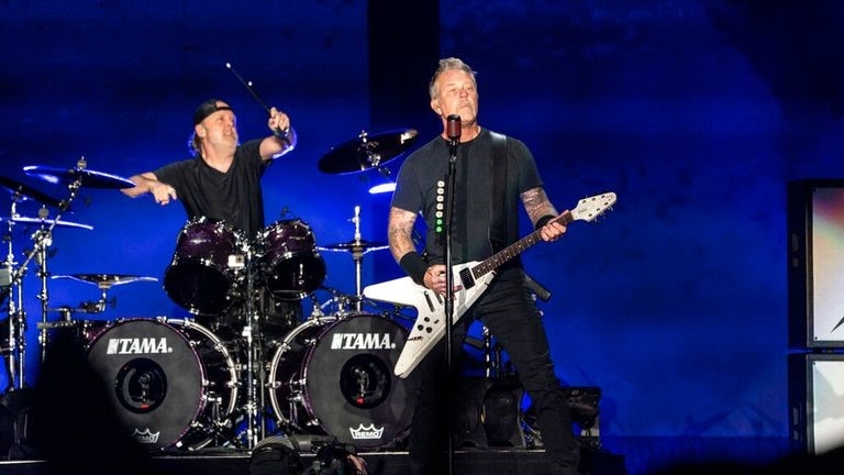 Weird Wide Web - Woman gives birth at Metallica concert | News Article
