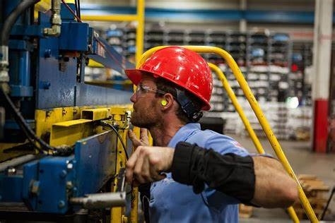 Manufacturing stats show positive growth   | News Article