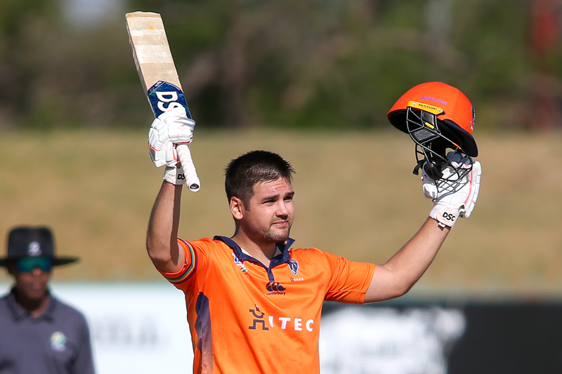 Rossouw wins big at Knights Awards | News Article