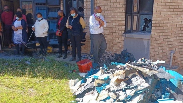 NW Health MEC visits JST Hospital following fire scare | News Article