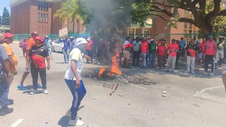 Samwu-lid in Welkom aangekeer midde-in protesoptrede | News Article