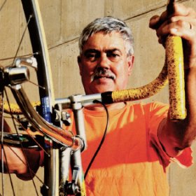 SA cycling legend dies | News Article
