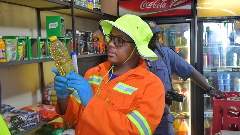 Kimberley: Residents must prioritise food safety when buying at spaza shops | News Article