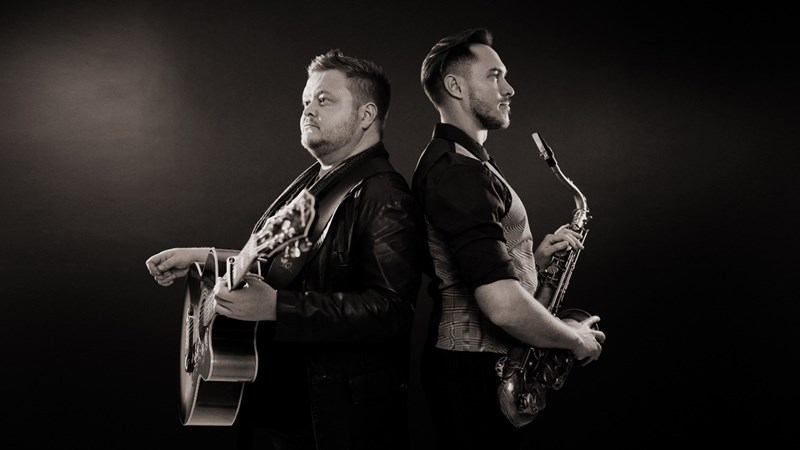 Klanktoets: Ruan Xen, Casper Stone span kragte saam op 'Mis Jou Nie' Klanktoets: Ruan Xen, Casper Stone span kragte saam op 'Mis Jou Nie' | News Article