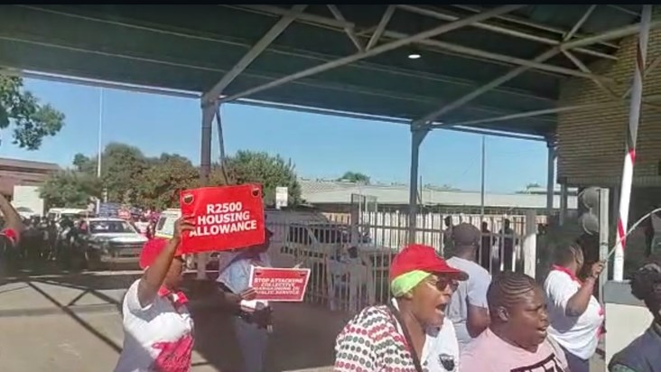 'No work, no pay' for health workers in Nehawu strike | News Article