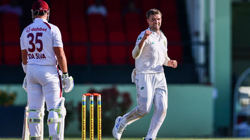 Mulder and Piedt put Proteas in command | News Article