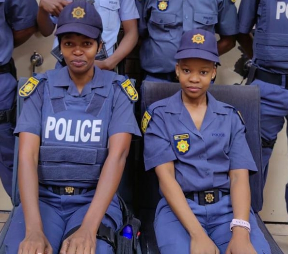 Northern Cape police help deliver baby - Vimarsana News
