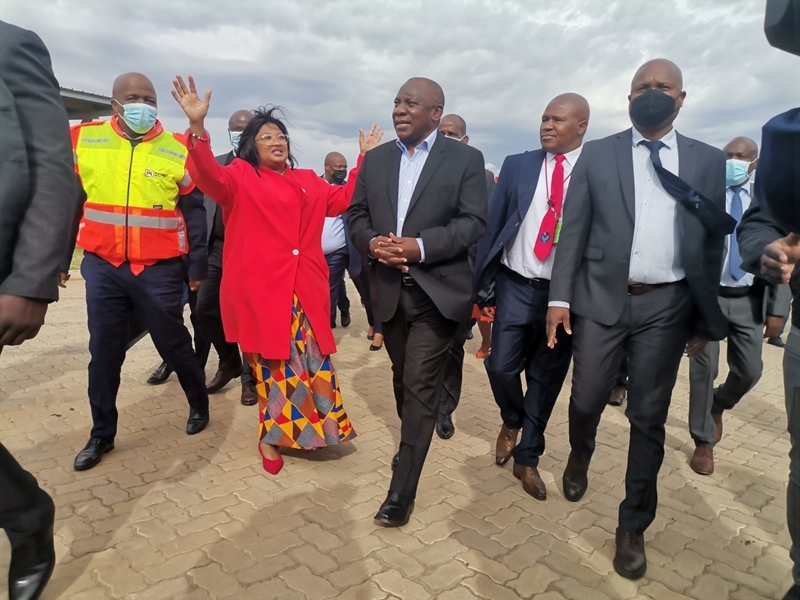 WATCH: President Ramaphosa arrives at Motheo TVET Artisan College | News Article