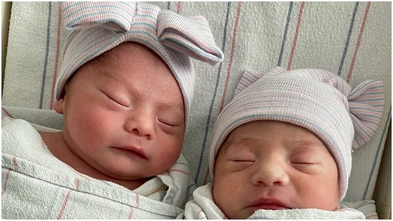 Weird Wide Web - They are twins, but born on different days! | News Article