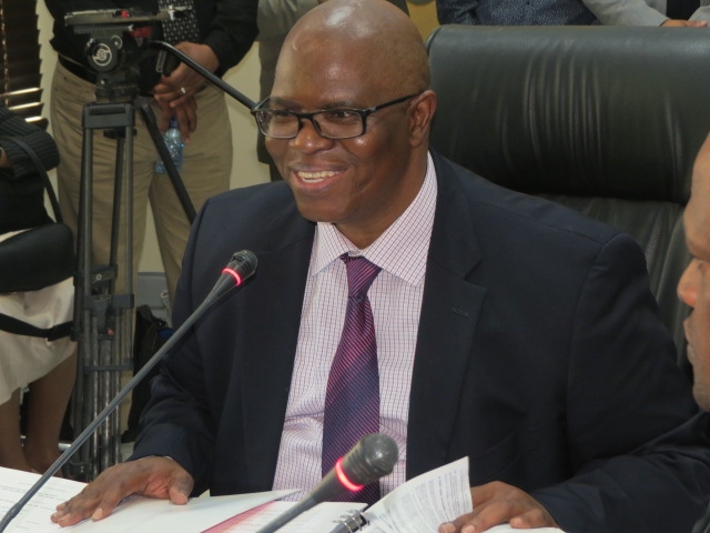 Noord-Kaapse gesinne ontvang Sondag titelaktes | News Article