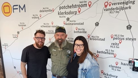 Die 'Backyard Boer' met Thabo Olivier Die 'Backyard Boer' met Thabo Olivier | News Article
