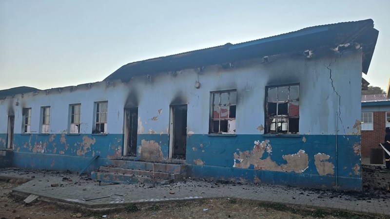 Vrystaatse onderwysdepartement vermoed brandstigting by Verkeerdevlei-skool Vrystaatse onderwysdepartement vermoed brandstigting by Verkeerdevlei-skool | News Article