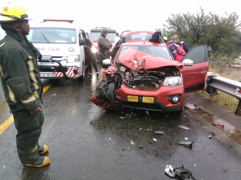 Elderly woman seriously injured in Vereeniging crash | News Article