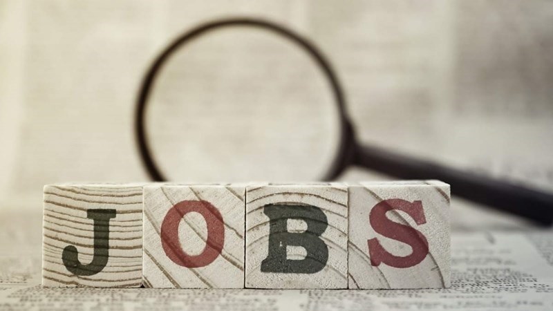 Green hydrogen plant's 22 000 jobs to also benefit Northern Cape youth | News Article