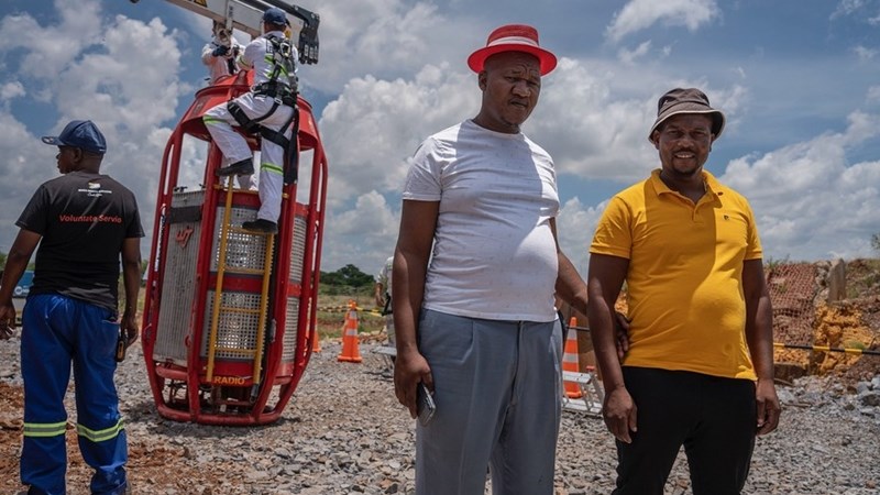 Stilfontein community volunteer in trouble for violating parole Stilfontein community volunteer in trouble for violating parole | News Article