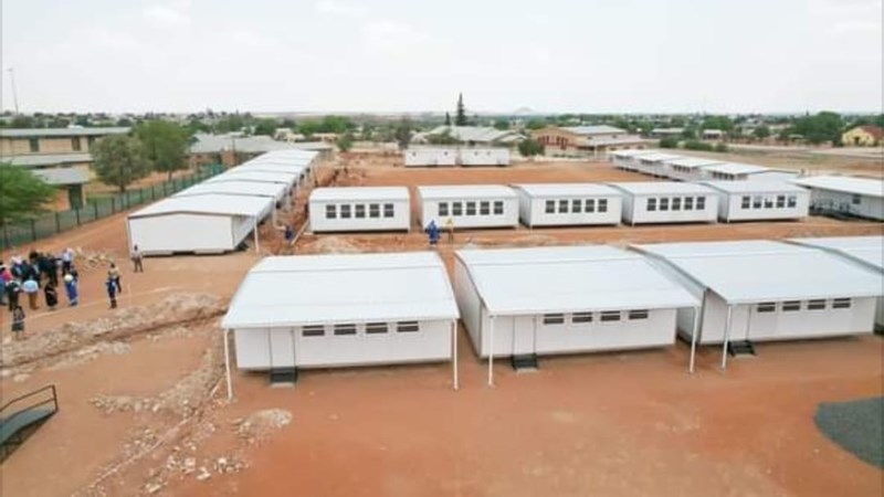 New mobile classrooms for Upington school | News Article