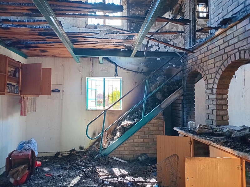 Familie van Barkly-Wes kort hulp ná huisbrand | News Article