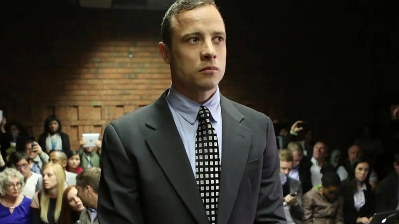 Oscar Pistorius se gemeenskapswerk in gemeente blote bespiegeling | News Article